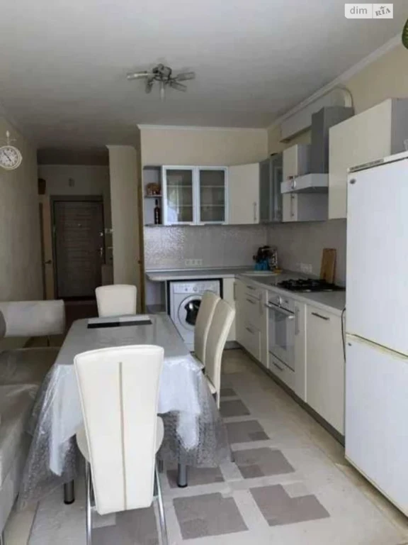 Long-Term Rental Apartment, Перемога-3