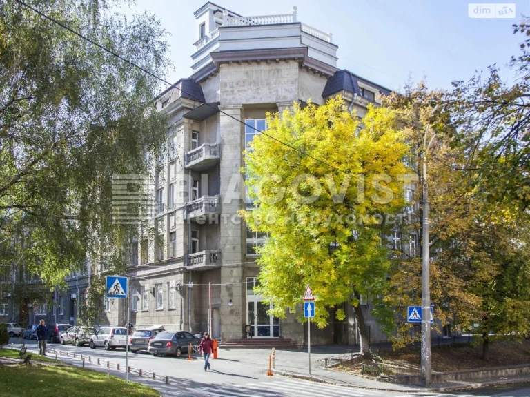Sale of Apartment on Lypky