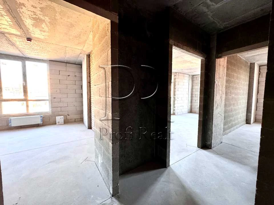 3-room apartment. Kyiv, Salutna St.