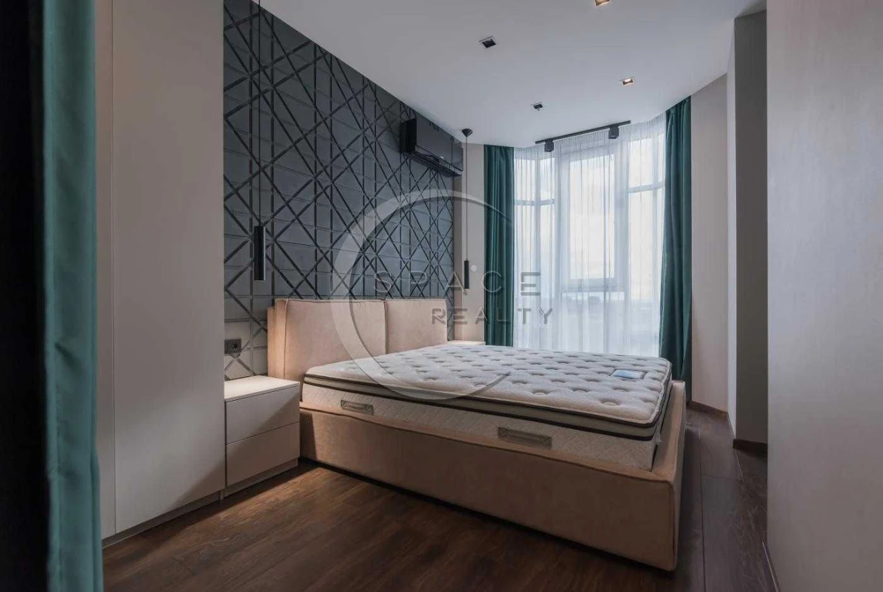 Продаж 2-х квартири 60 м2 ЖК SHERWOOD вулиця Антонова Авіако