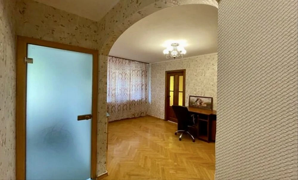 Продається 2-к квартира, 5/5, 46 м2,  М. Донця 18, парк Відр