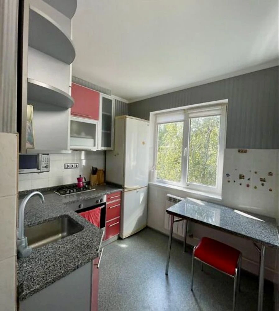 Продається 2-к квартира, 5/5, 46 м2,  М. Донця 18, парк Відр