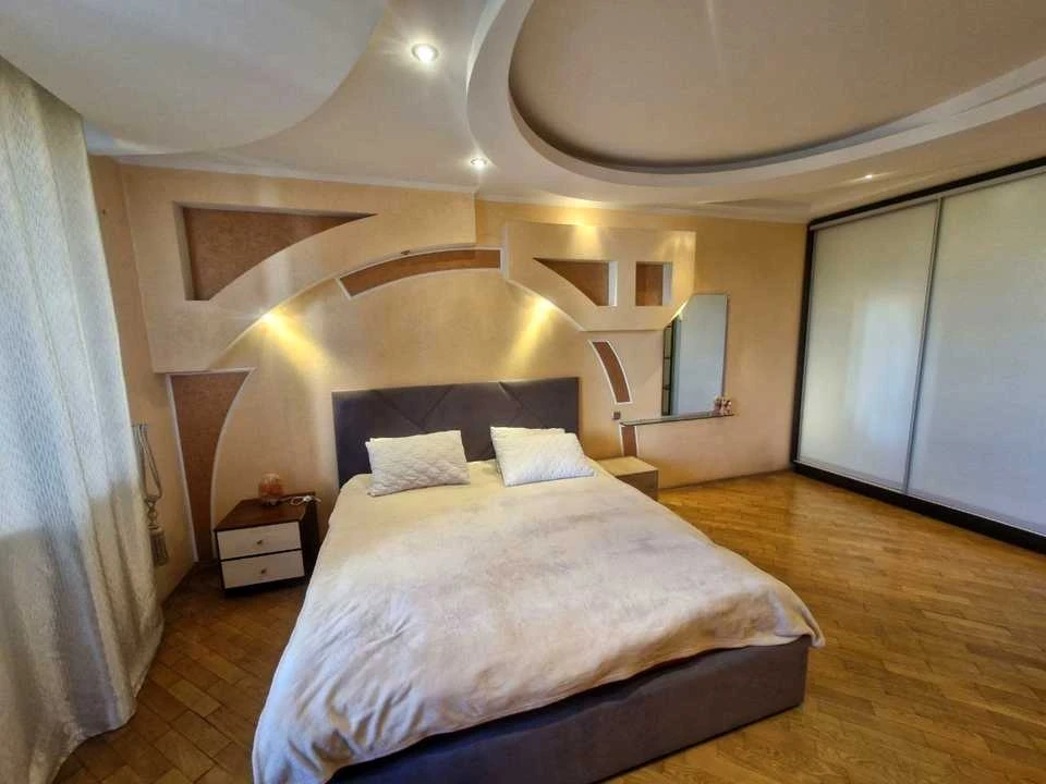 Apartment. Odessa, Odessa community St. Velikogo Fontanu