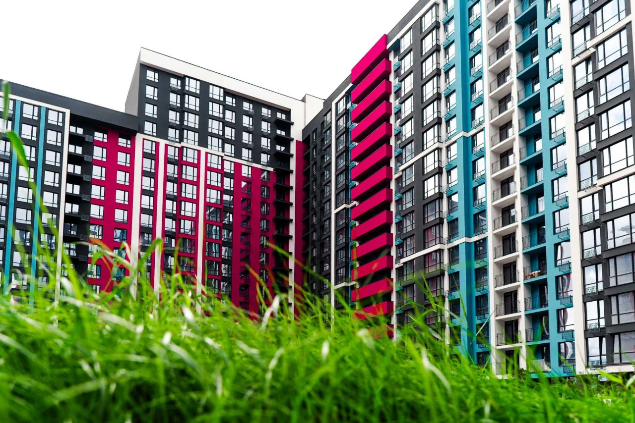 Selling a 2-room apartment in Skygarden residential complex