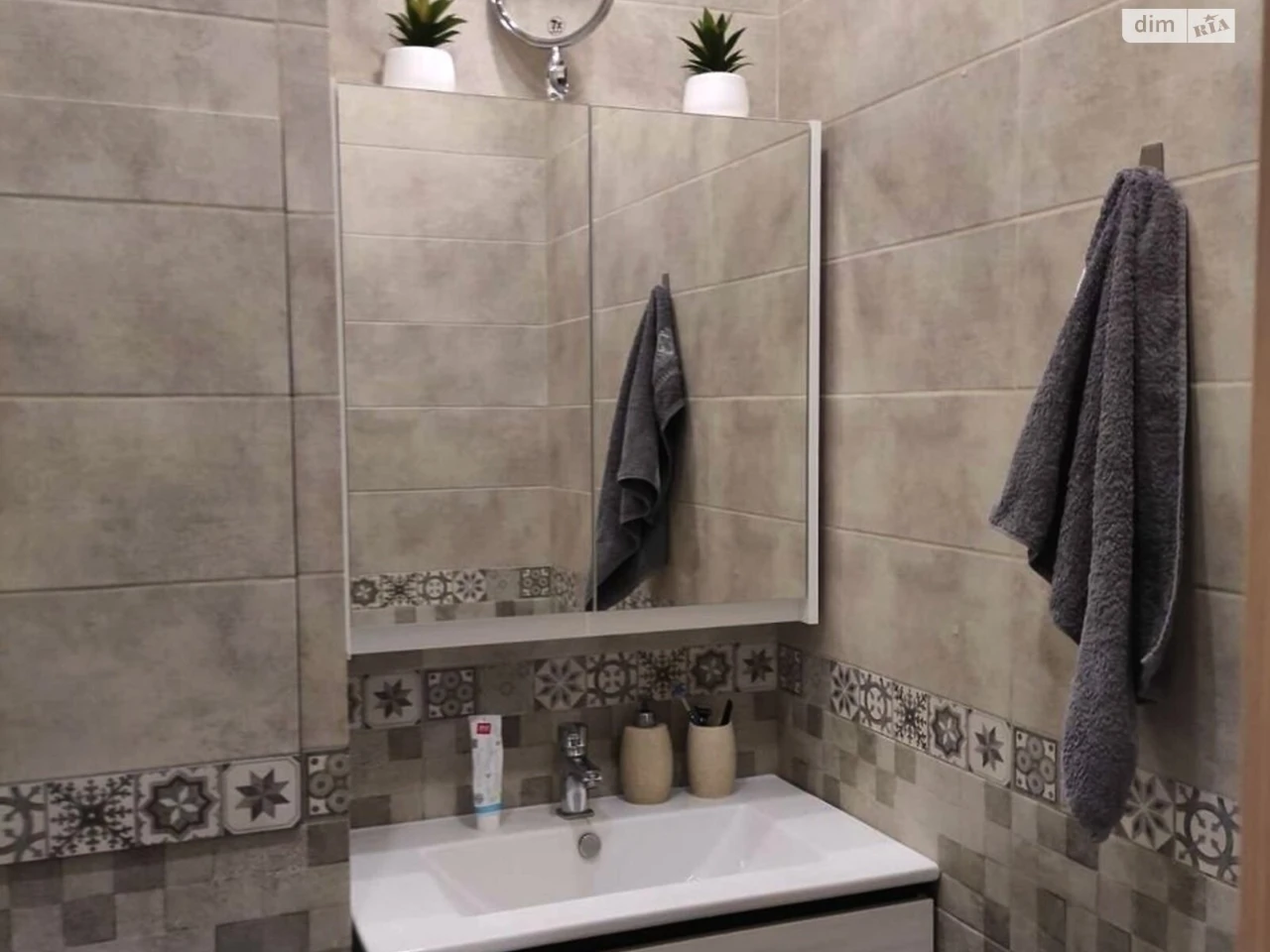 Long-Term Rental Apartment, Rynok Square