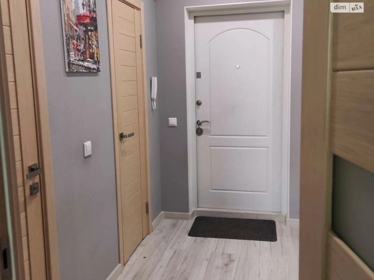 Long-Term Rental Apartment, Rynok Square