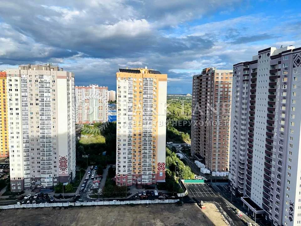 Квартира. Київ, Софії Русової вул.
