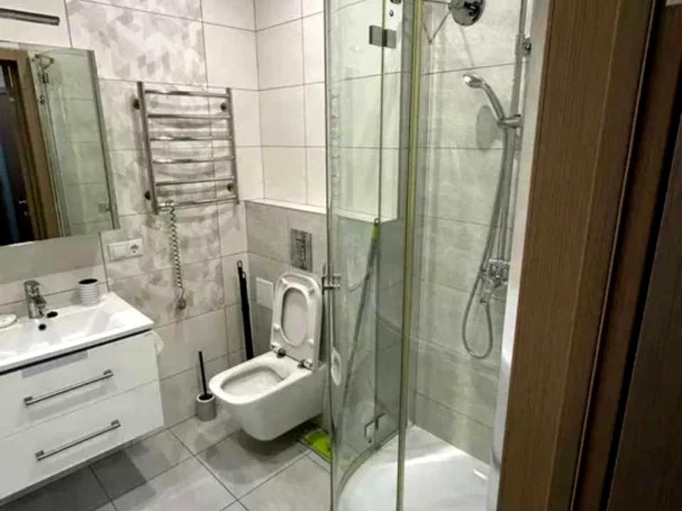 Квартира. Київ, Ростиславська вул.