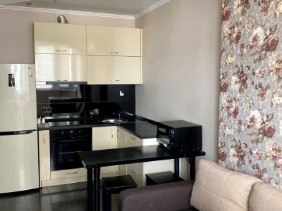 One-room apartment. Street: Petra Kalnischevs'kyi.