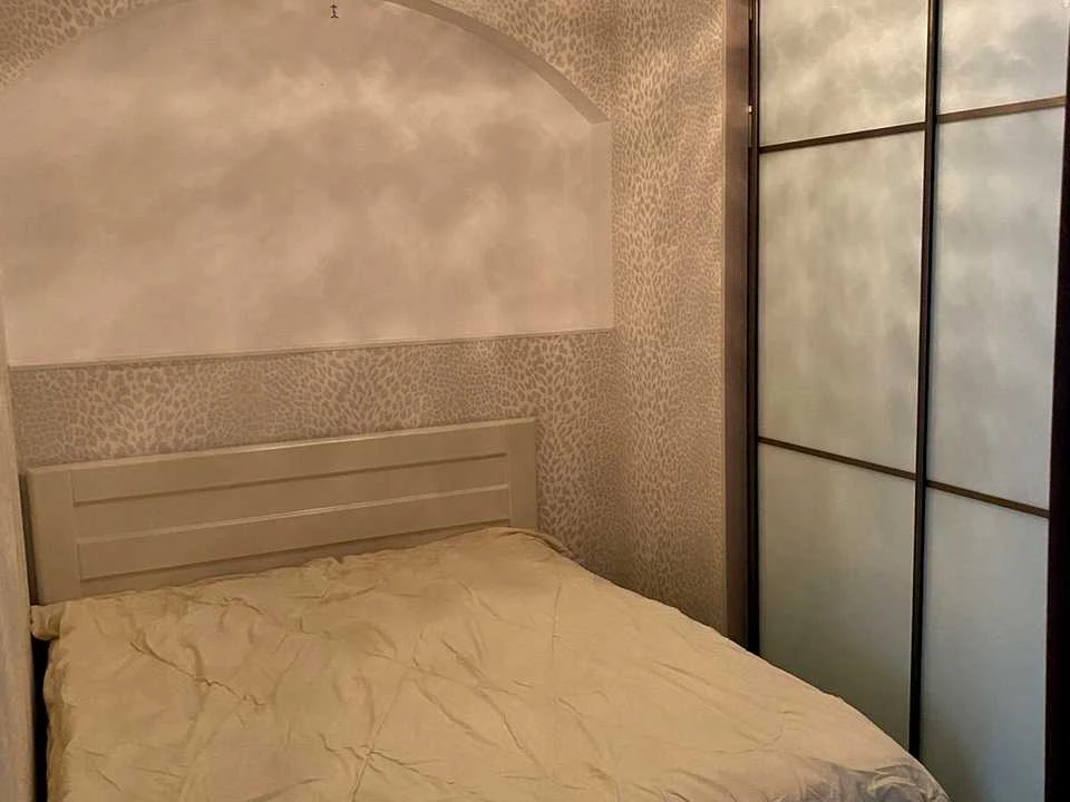 One-room apartment. Street: Petra Kalnischevs'kyi.