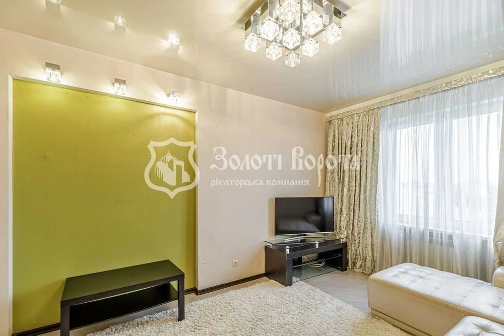 Apartment, 3 rooms. Renovation. European Union, 19a, Mostytskyi m.