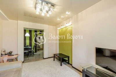 Apartment, 3 rooms. Renovation. European Union, 19a, Mostytskyi m.