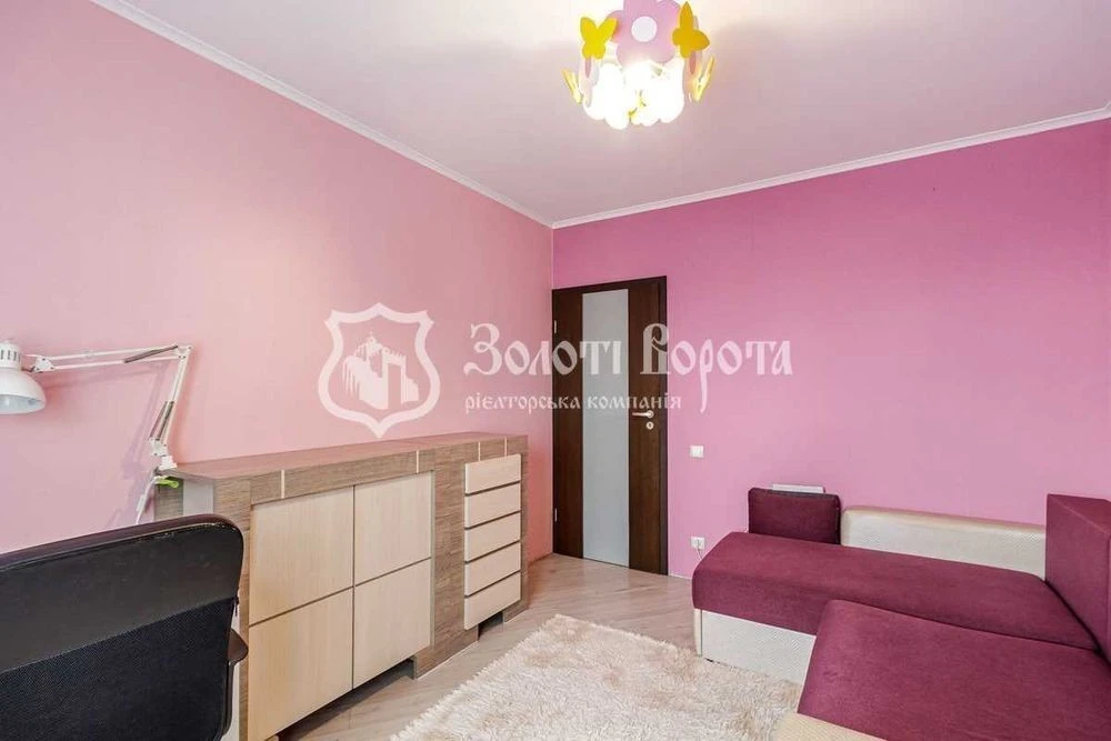 Apartment, 3 rooms. Renovation. European Union, 19a, Mostytskyi m.