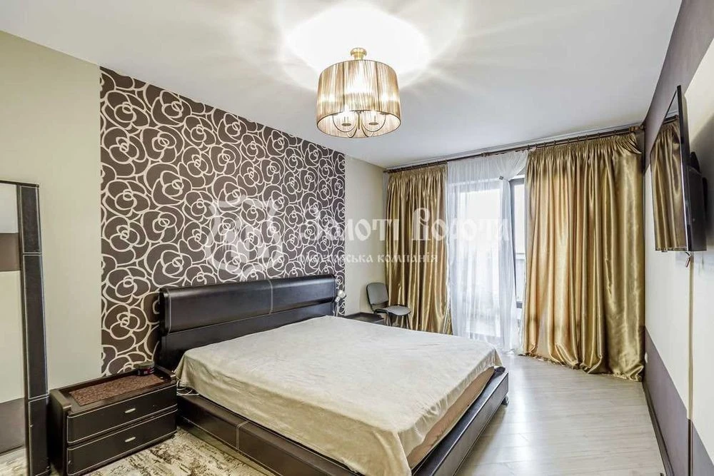 Apartment, 3 rooms. Renovation. European Union, 19a, Mostytskyi m.