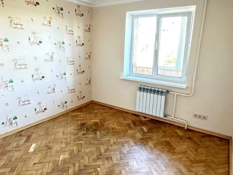 Apartment. Mukachanska St., Kyiv