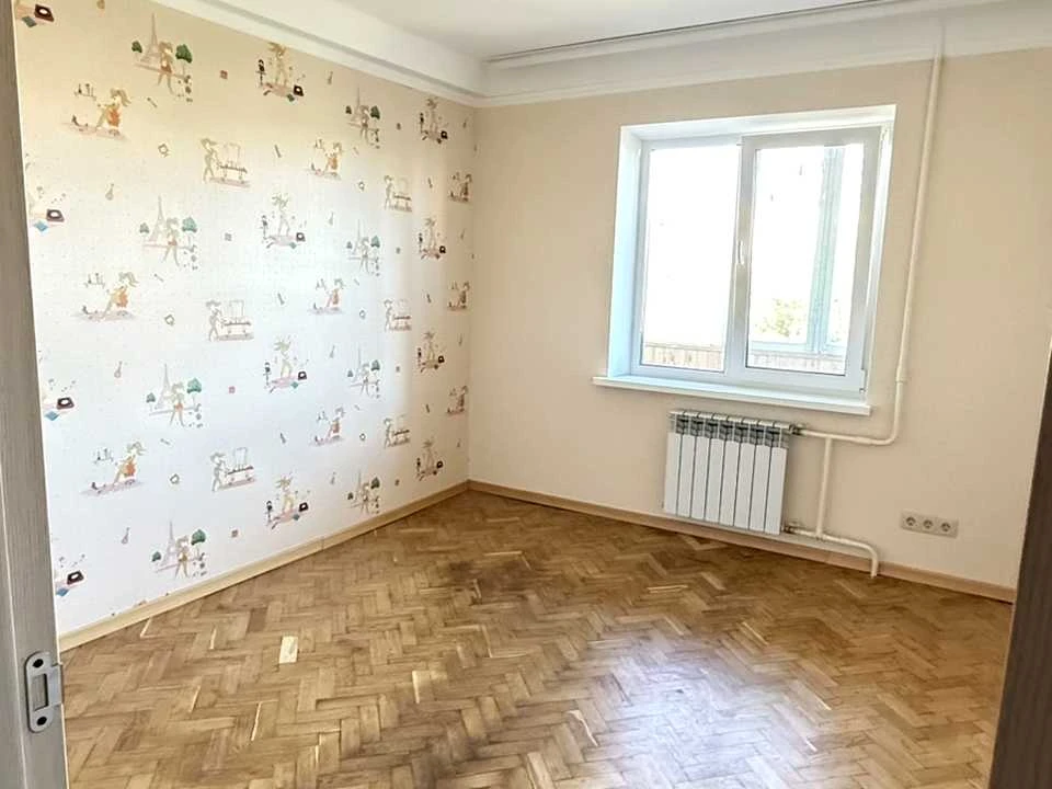 Apartment. Mukachanska St., Kyiv