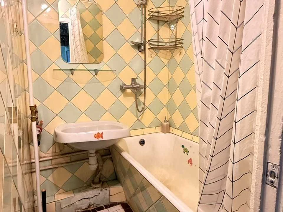 Apartment. Mukachanska St., Kyiv