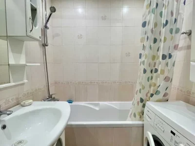 Квартира. Київ, Тростянецька вул.