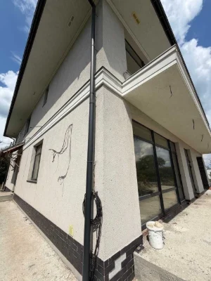 For sale spacious two-story house 380 square meters