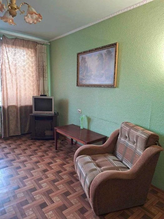 В продаже однокомнатная квартира по Бучме, 44