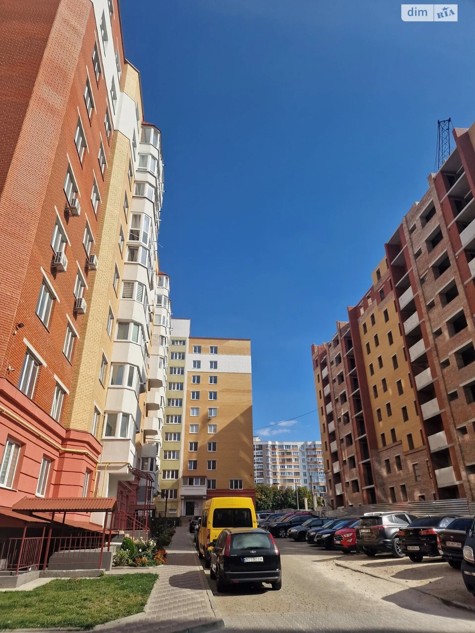 Apartment for Sale, Druzhba