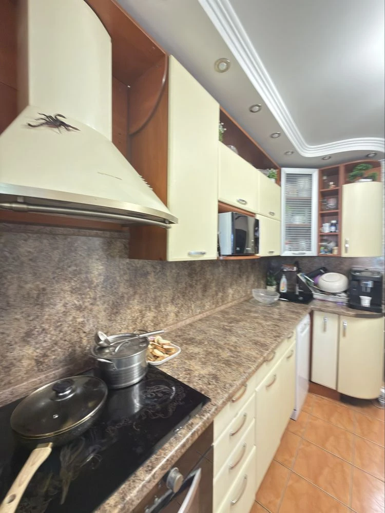 Продаж 3-кімнатна квартира в селищі Кізельгур