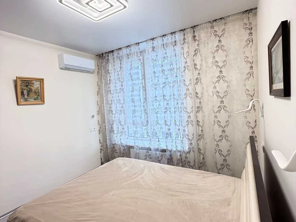 Квартира. Київ, Зарічна вул.