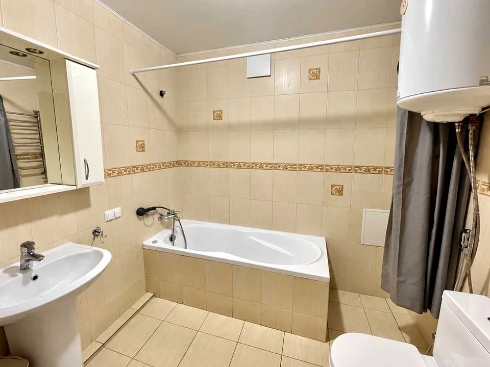 3-room apartment. Vasyl Mykhailymycna Street, Kyiv