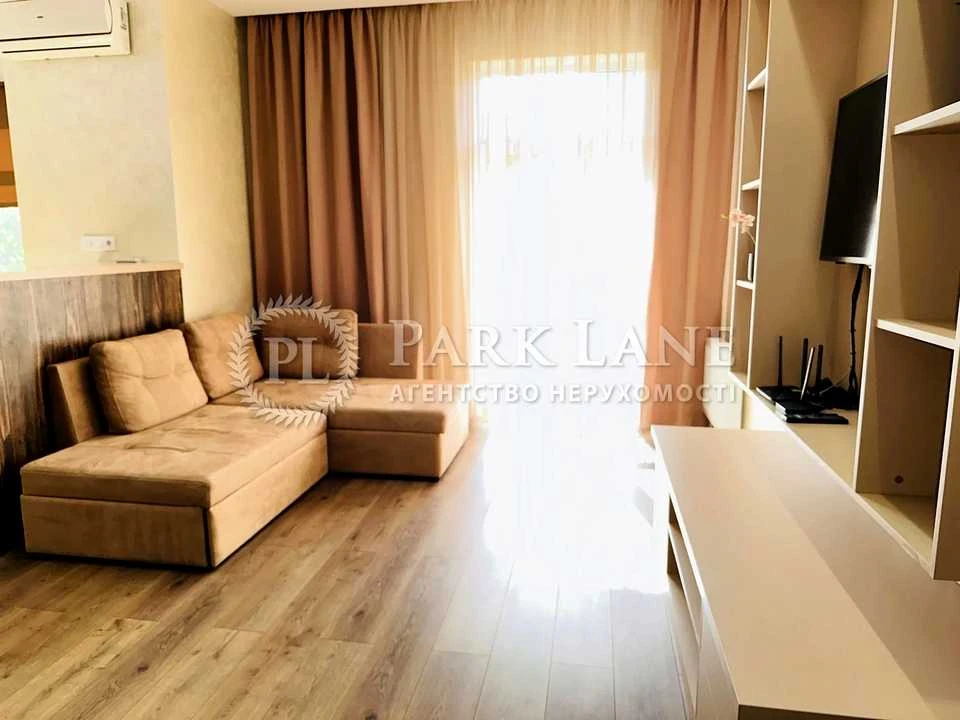 1-room apartment. Kyiv, Yevhena Konovaltsa St.