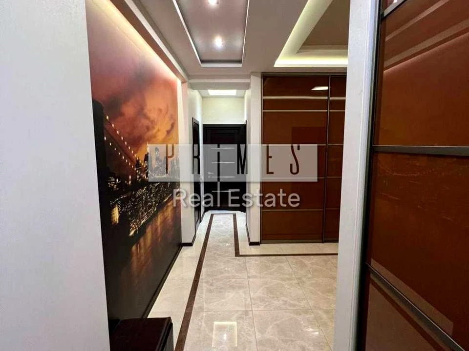 Apartment. Kyiv, Lesya Ukrainky Blvd.