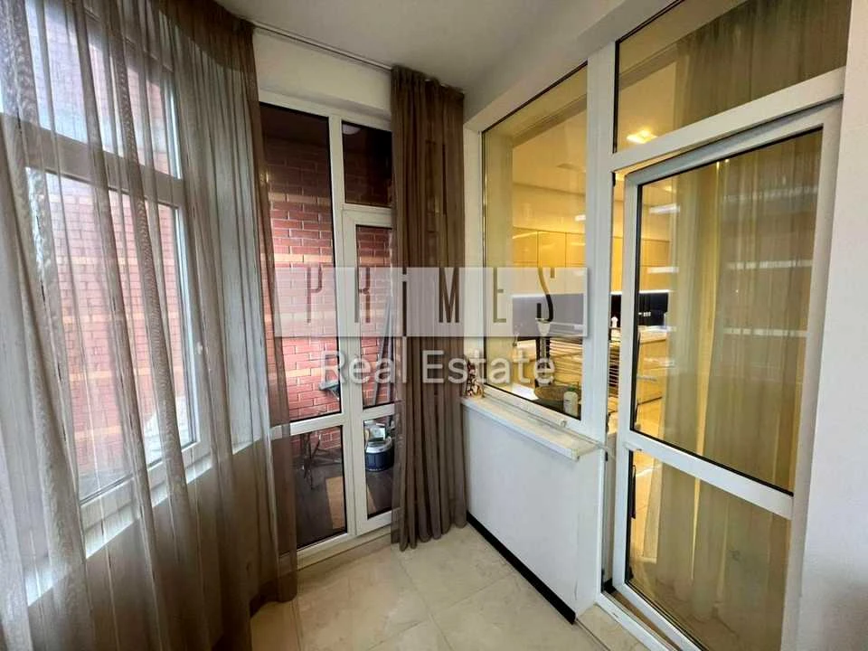 Apartment. Kyiv, Lesya Ukrainky Blvd.