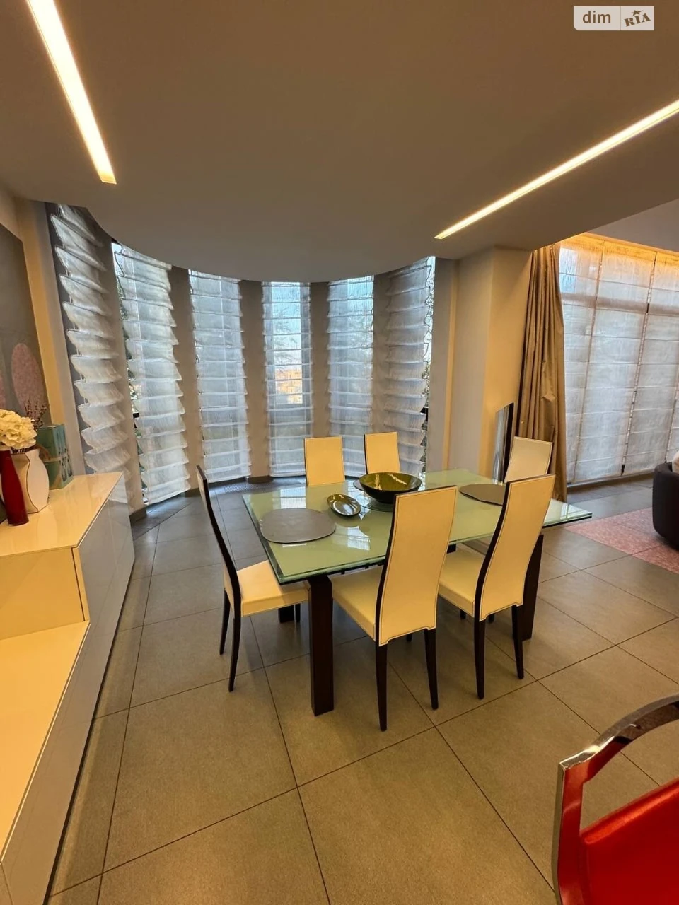 Long-Term Rental Apartment Park L. Hloba