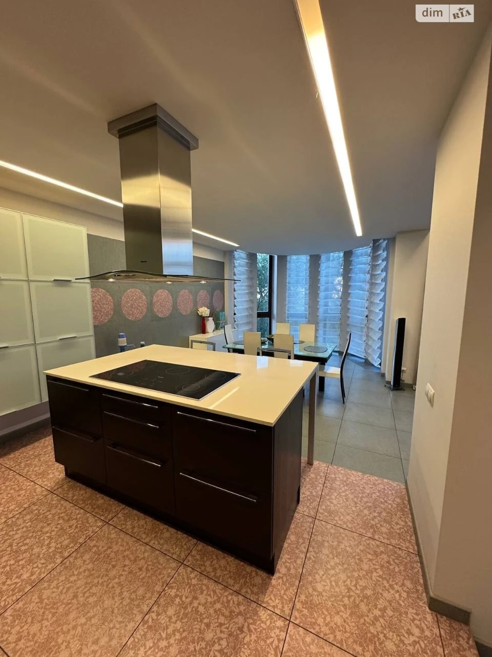 Long-Term Rental Apartment Park L. Hloba