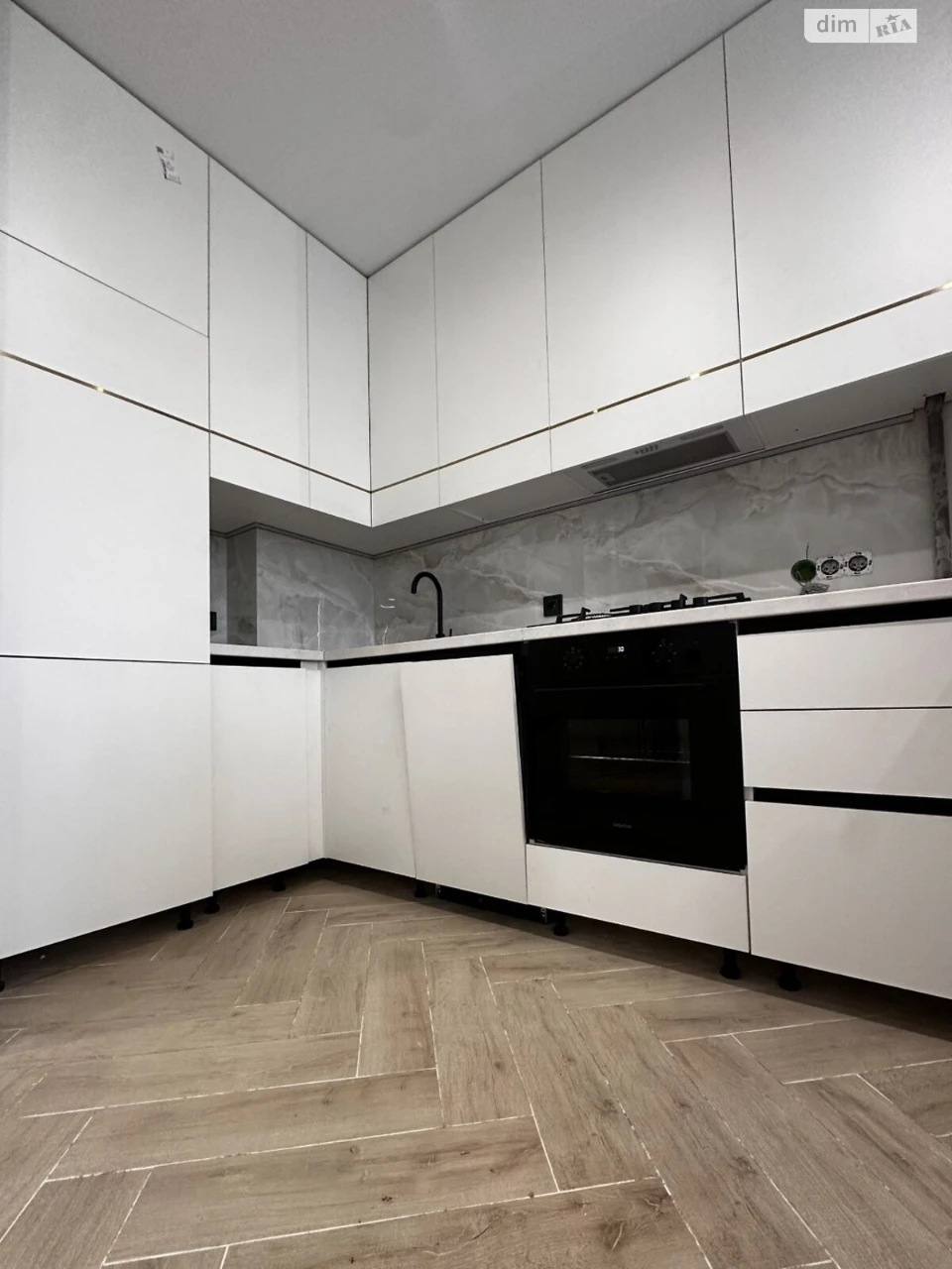 Sale of Apartment in Levandivka