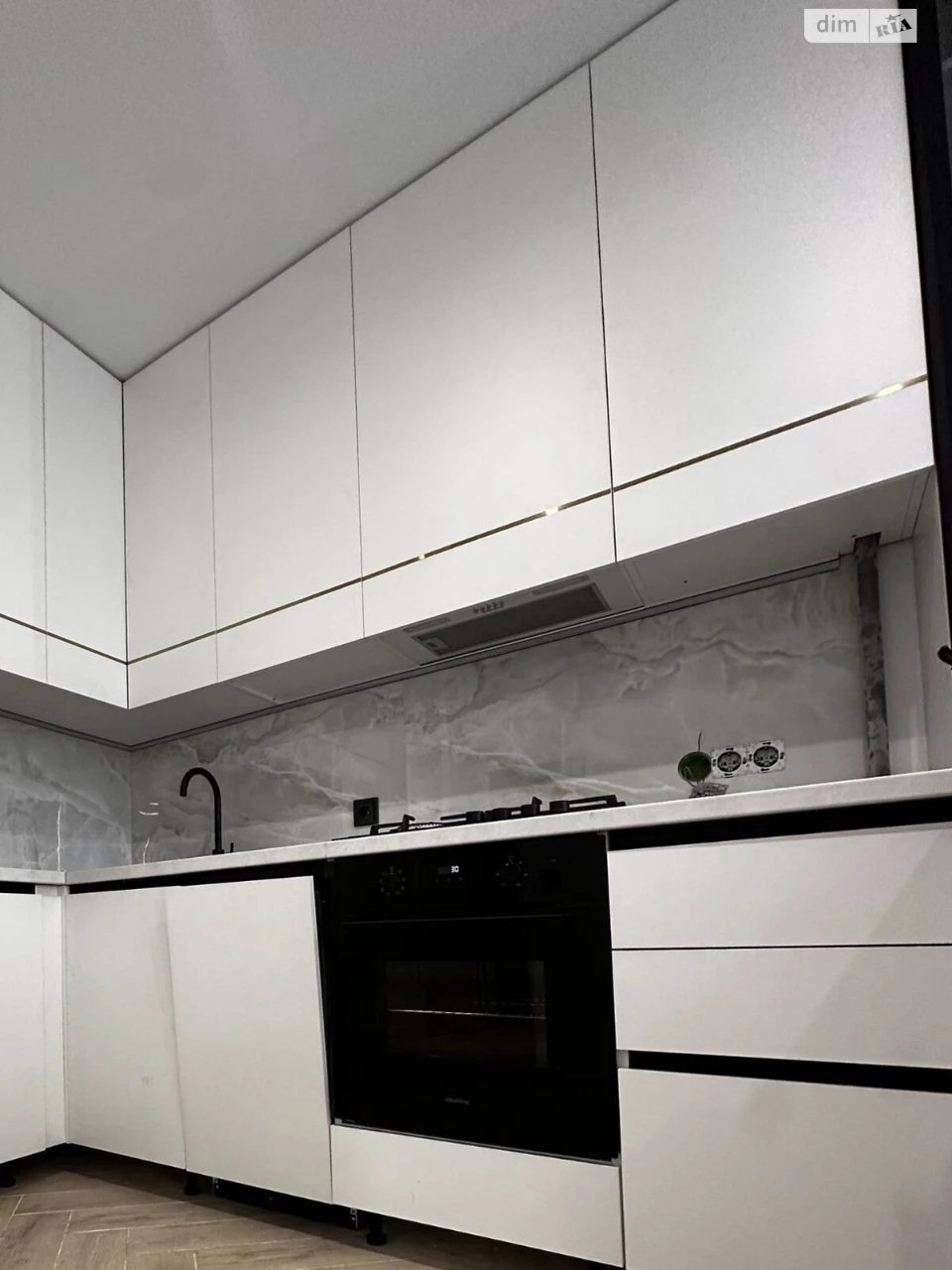 Sale of Apartment in Levandivka