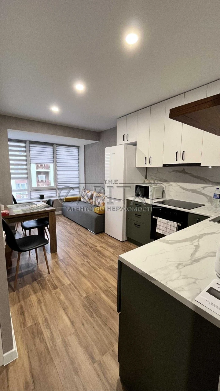 Продаж 1-кімнатноі квартири ЖК Club House Жуляни ТРЦ Республ