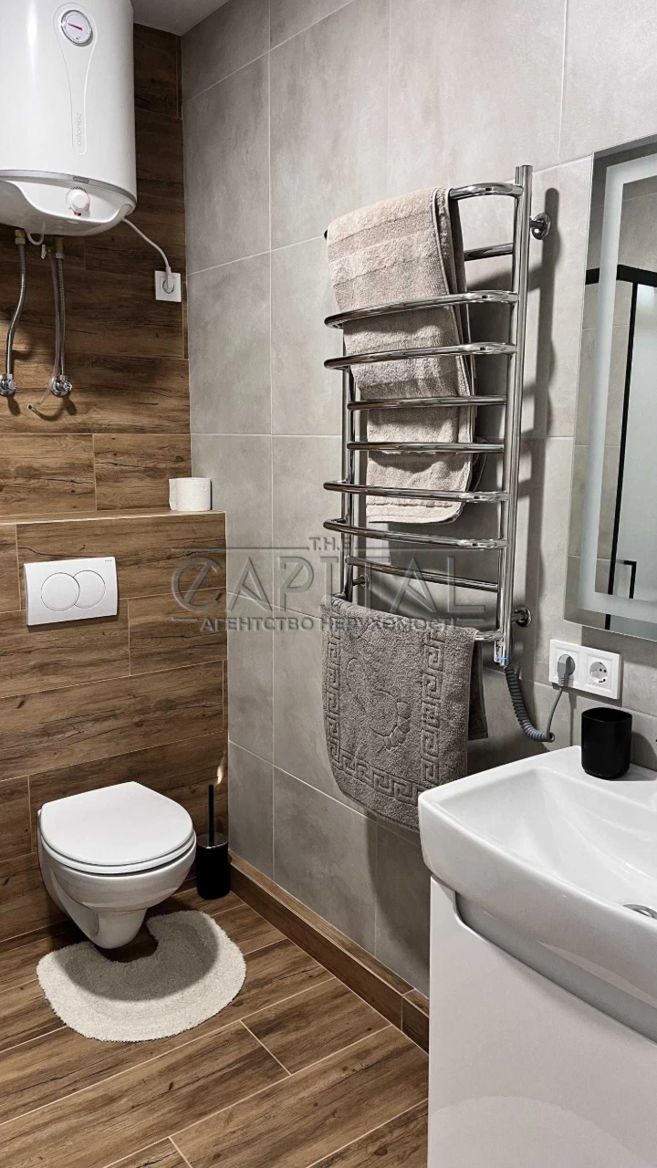 Продаж 1-кімнатноі квартири ЖК Club House Жуляни ТРЦ Республ