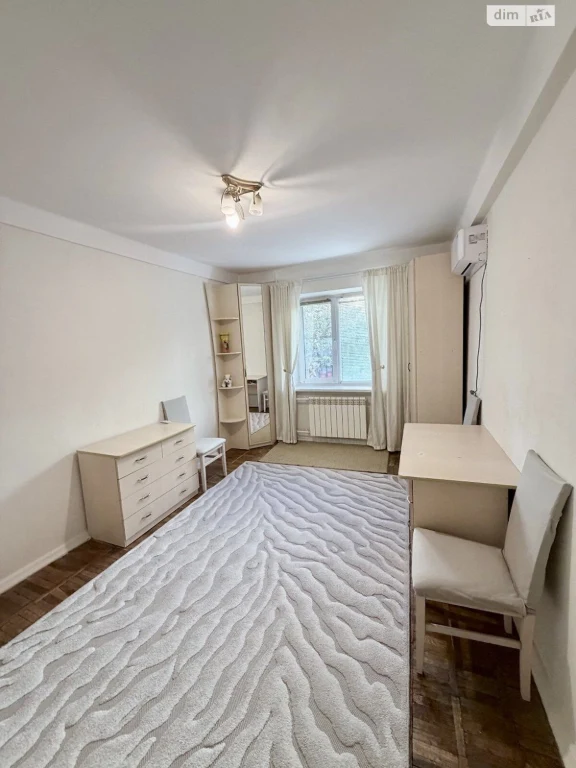 Sale of Apartment in Holosiiv