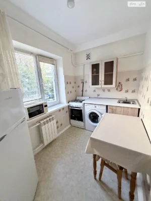 Sale of Apartment in Holosiiv