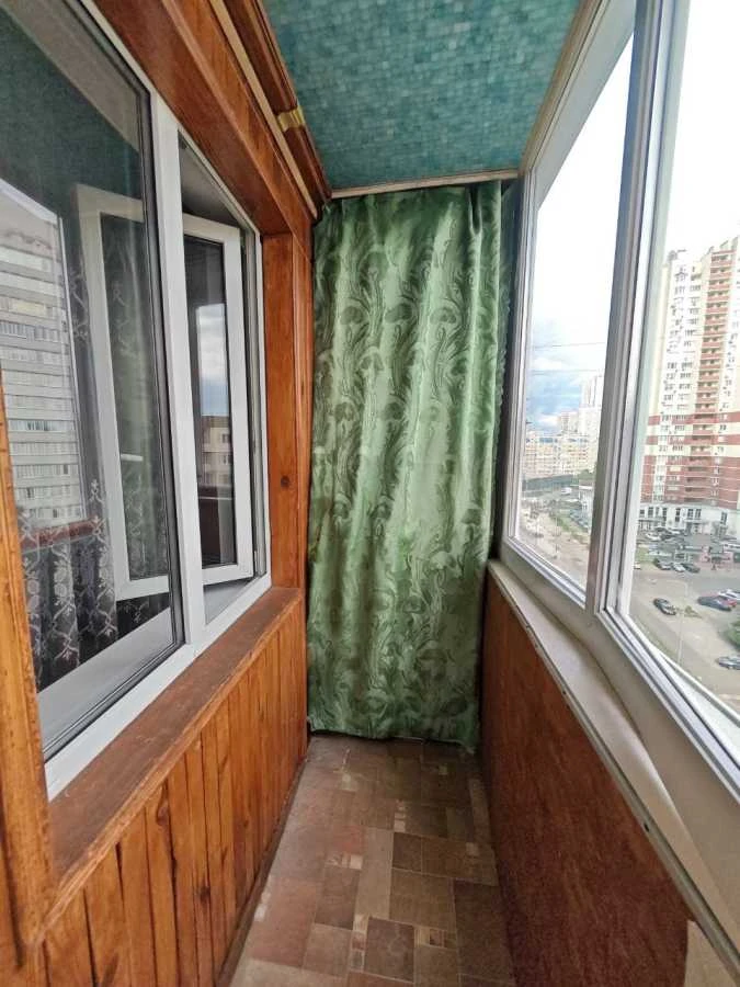 Продам двокімнатну квартиру (54 м²) у Києві, Дарницький райо