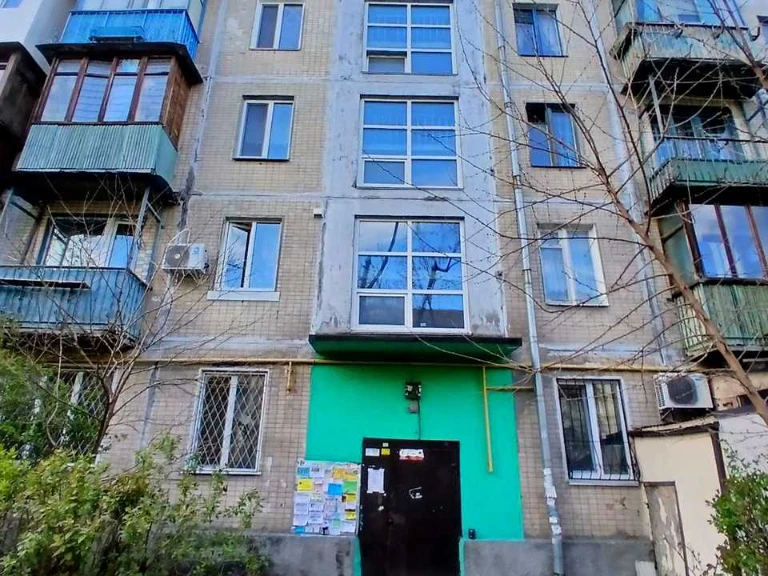 Квартира. Київ, Вінстона Черчилля вул.