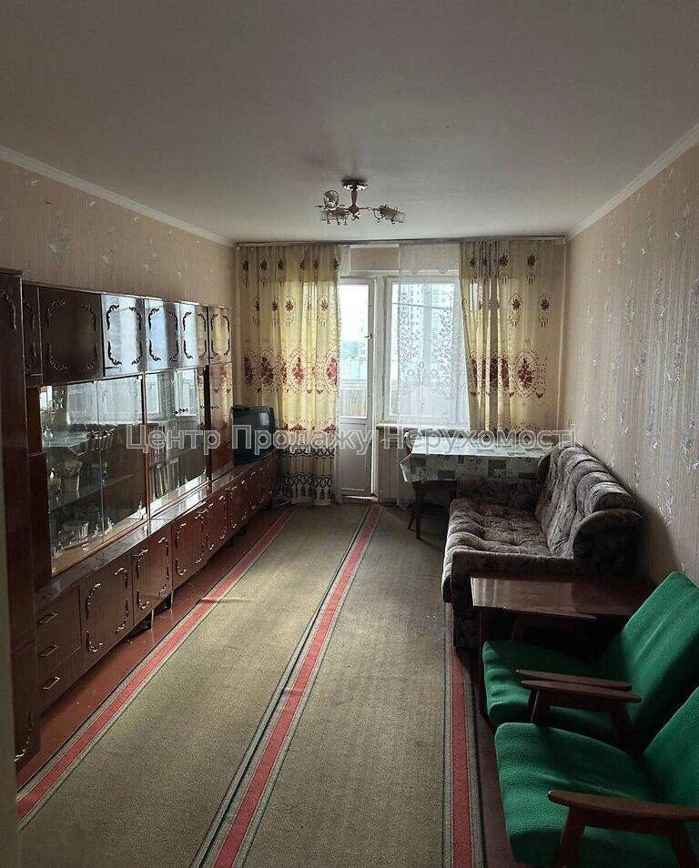 Sale of a 3-room apartment 65 sq m on the 6th floor of 9 in Kyiv!
