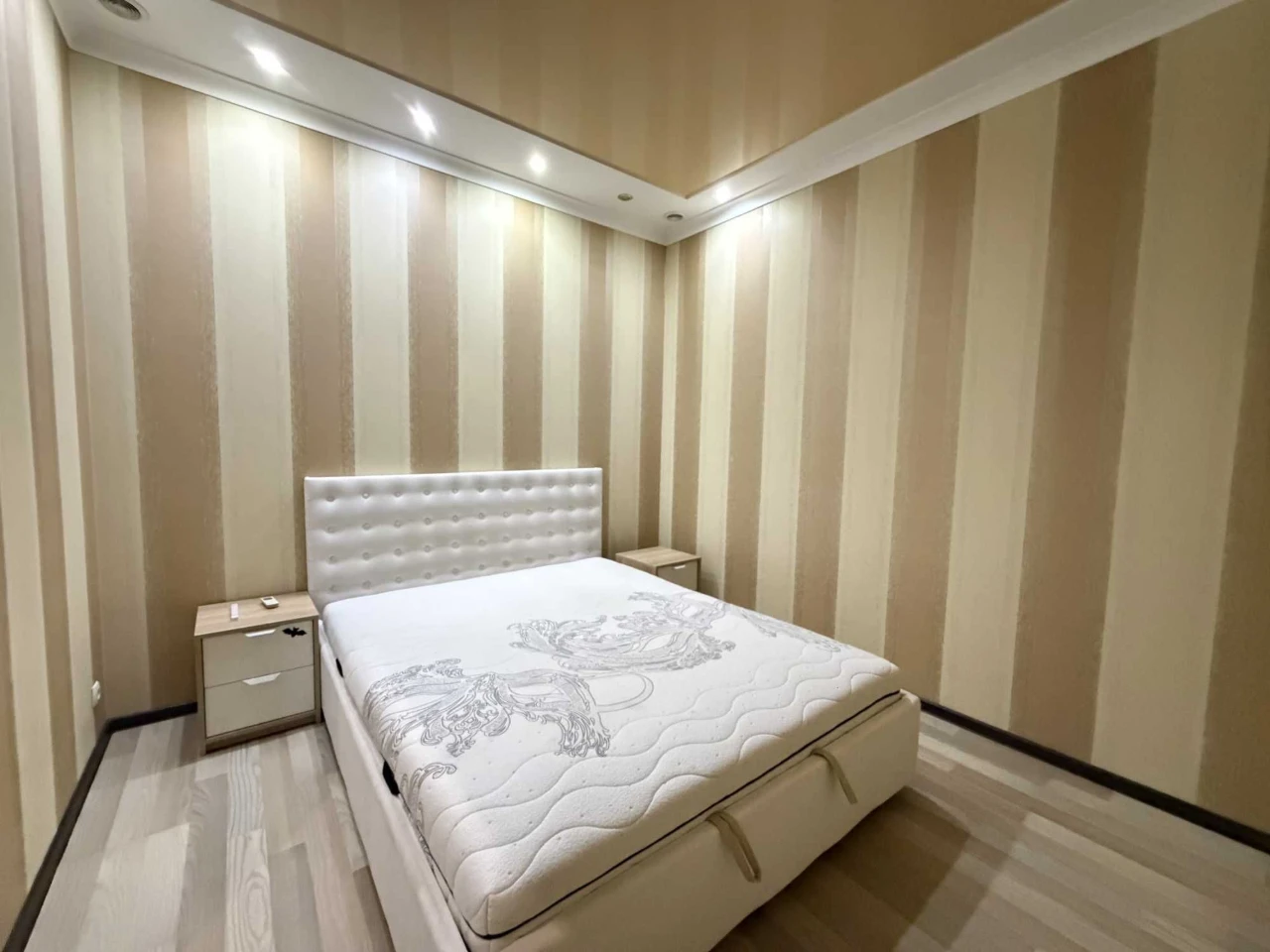 Продається 2-кімнатна квартира 66 м² у ЖК "Александровський" / Пантеле