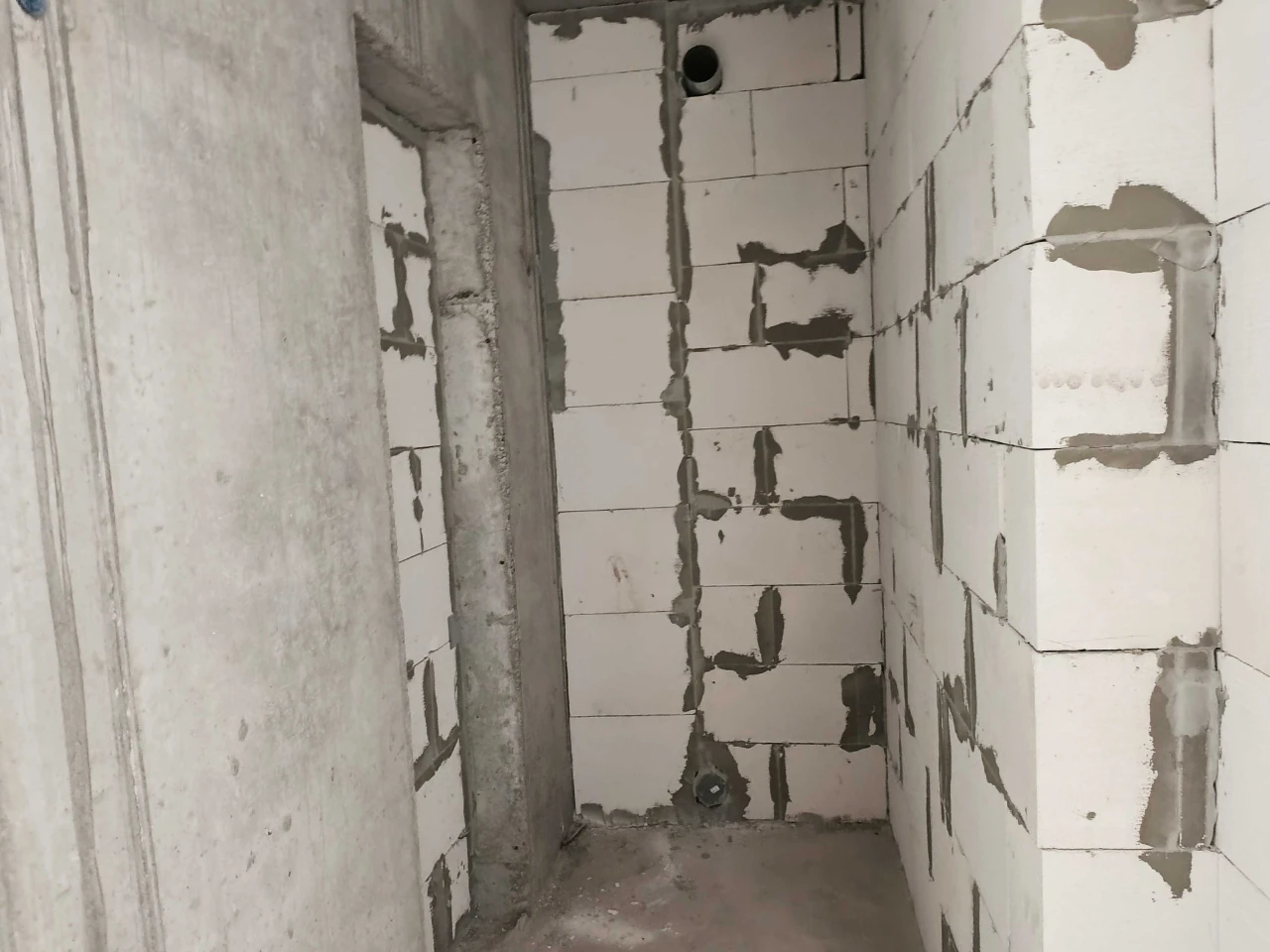 Продам 1-к квартиру 40,4 м2 в ЖК Аквамарин / 5 этаж / Сдан