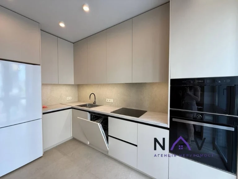 Sale of 2.5-room apartment | New building | Transfer