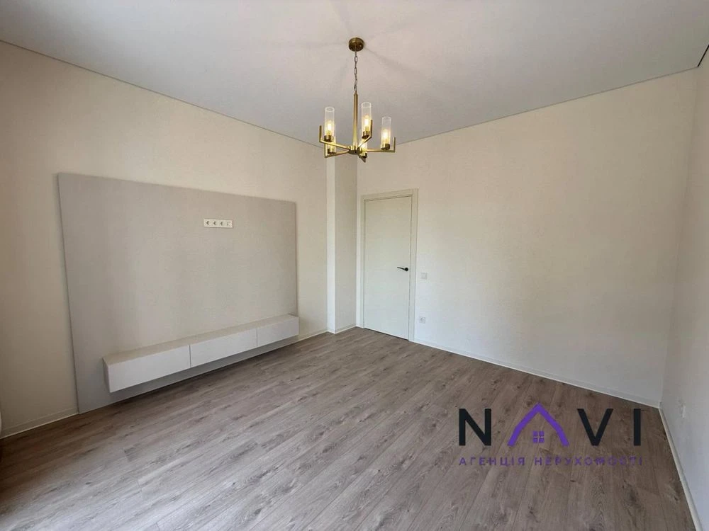Sale of 2.5-room apartment | New building | Transfer