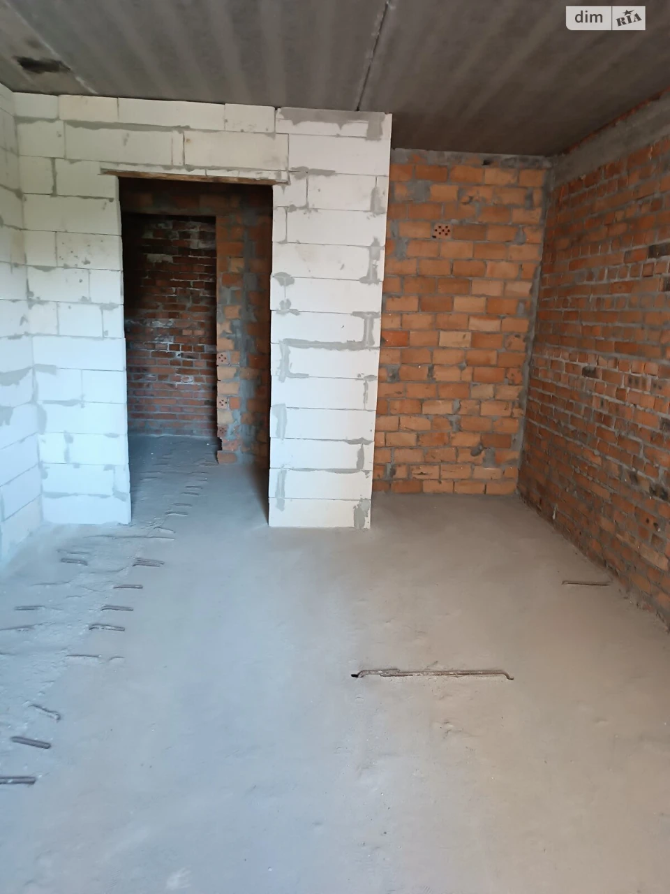 Apartment for Sale – Exhibition