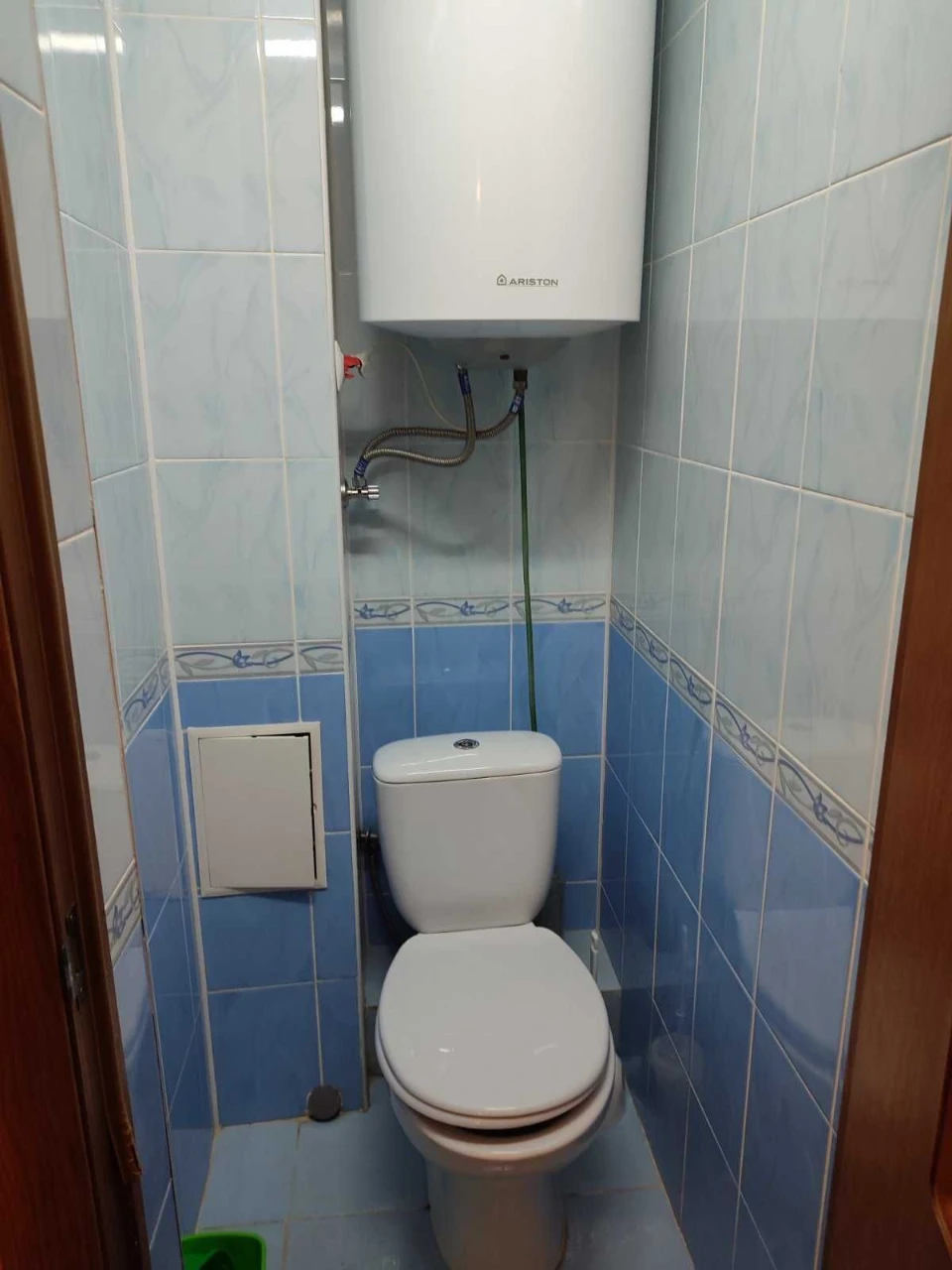Продам 3-х кімнатну квартиру з ремонтом і мебелью
