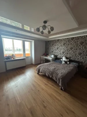 Продажа ул. О. Довженко, 3 комнаты, 87 м2, 98000$