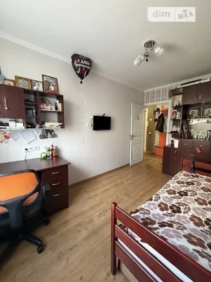 Sale of 3-room apartment 65 sq. m on Roman Shukhevych Avenue 8A • I